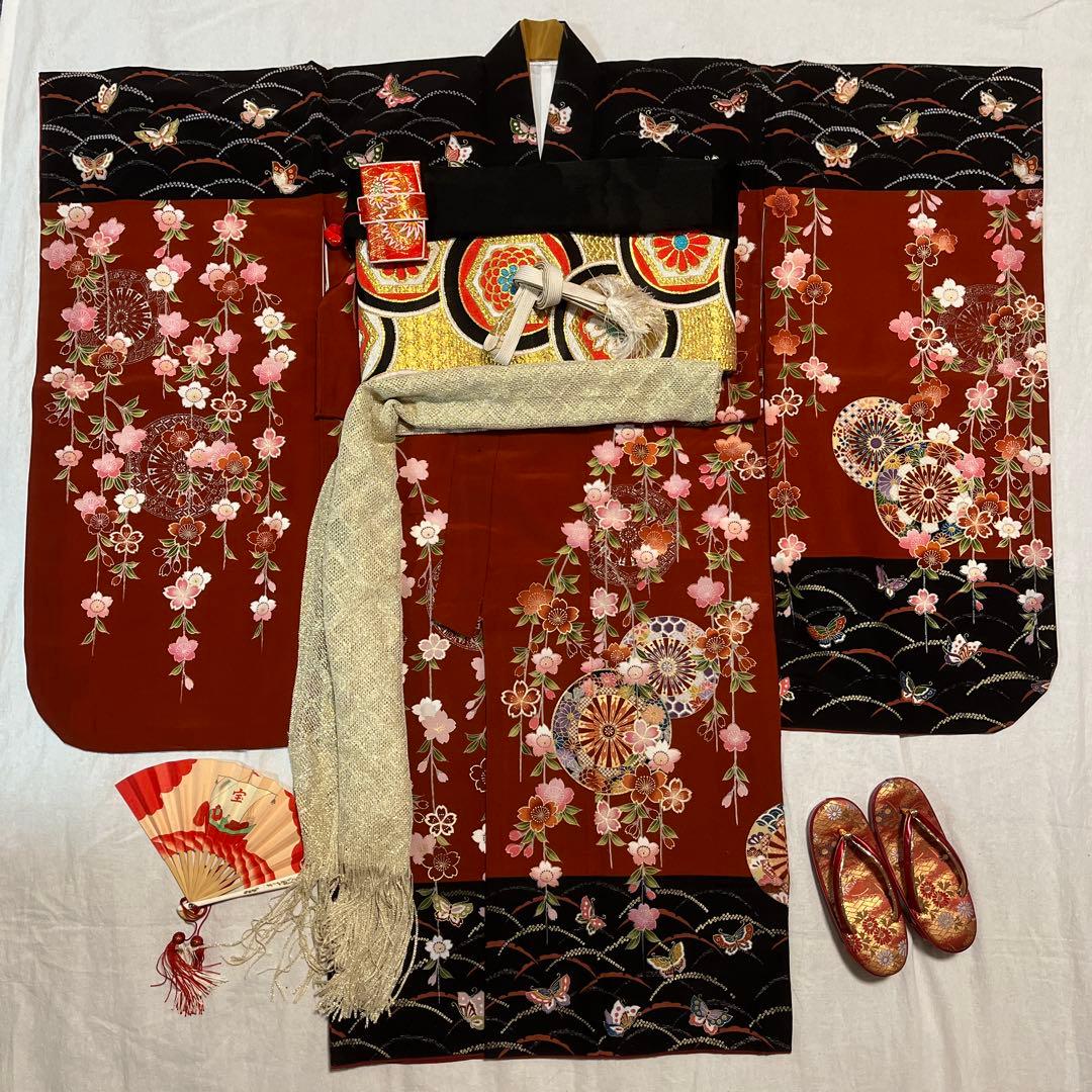 七五三　7歳　着物　黒　茶色　蝶々　アンティーク