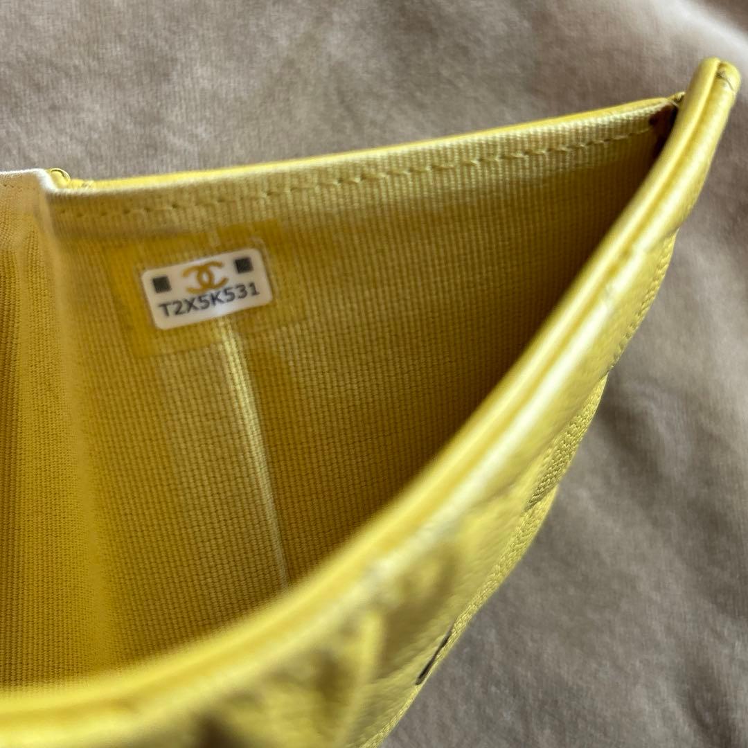 CHANEL マトラッセ　キャビアスキン　三つ折り財布　イエロー