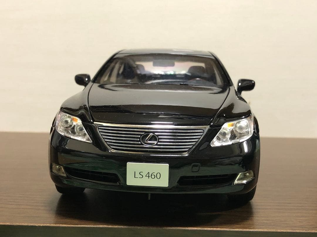 ポ*チ様 1/18 レクサス LS460 ブラック ミニカー NOREV