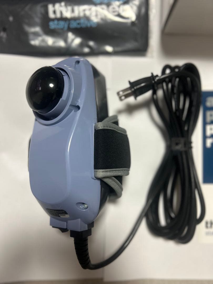 thumper VERVE 目もとマッサージャー