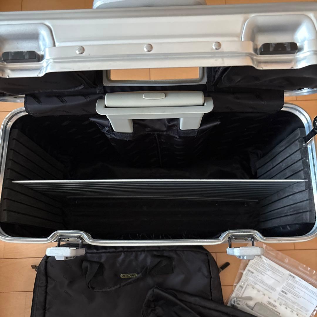 廃盤　リモワ　RIMOWA Audi限定　トパーズ　パイロット　二輪トロリー