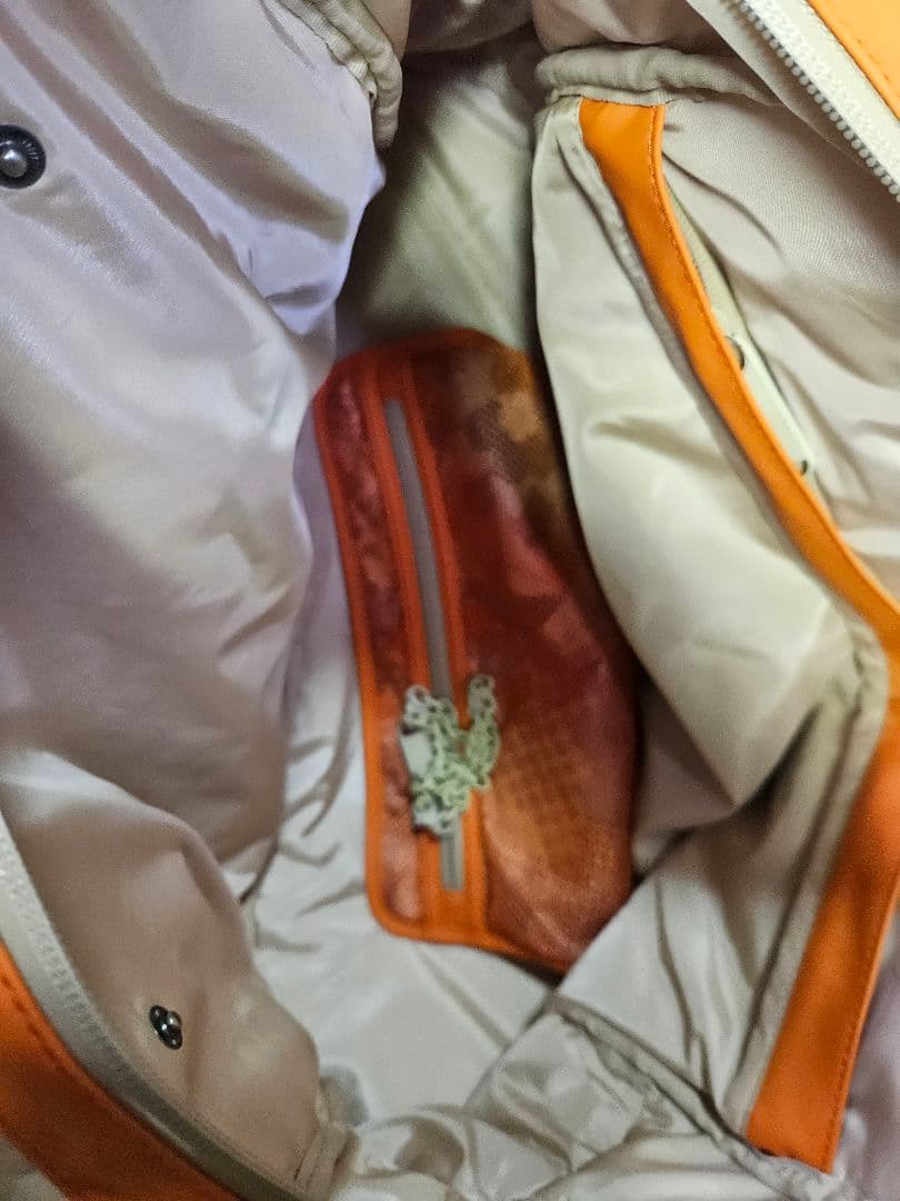 LeSportsacとステラ・マッカートニーのコラボレーションバッグ