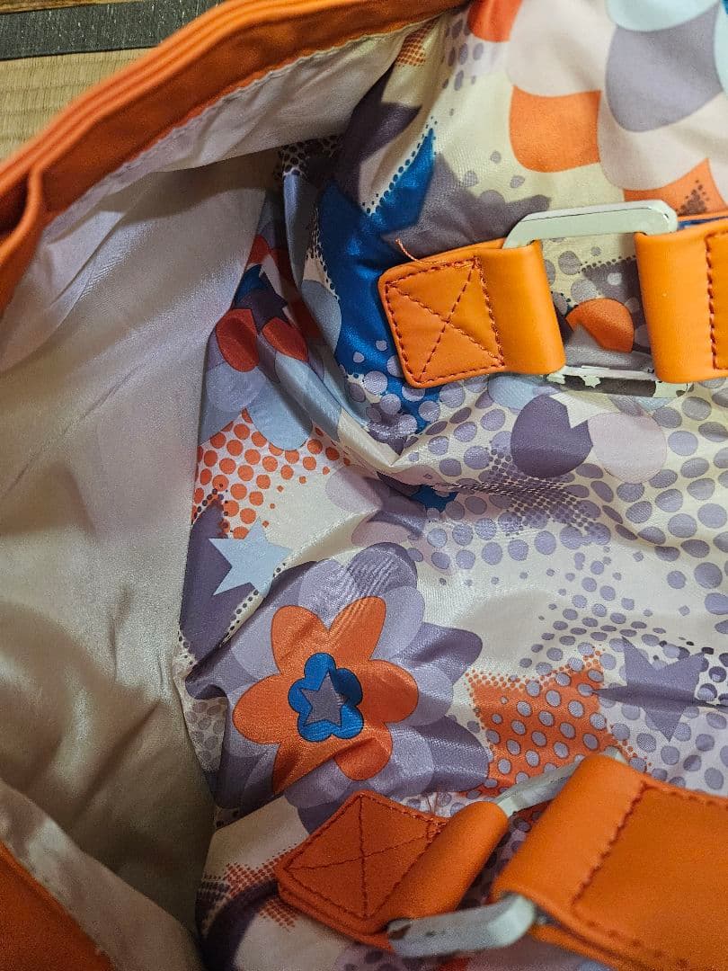 LeSportsacとステラ・マッカートニーのコラボレーションバッグ