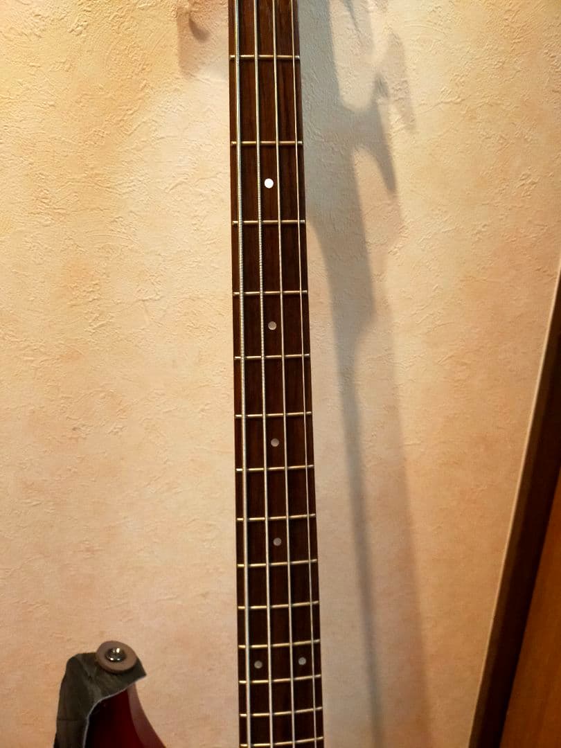 YAMAHA 　TRBX304 エレキベース　 ケース付き