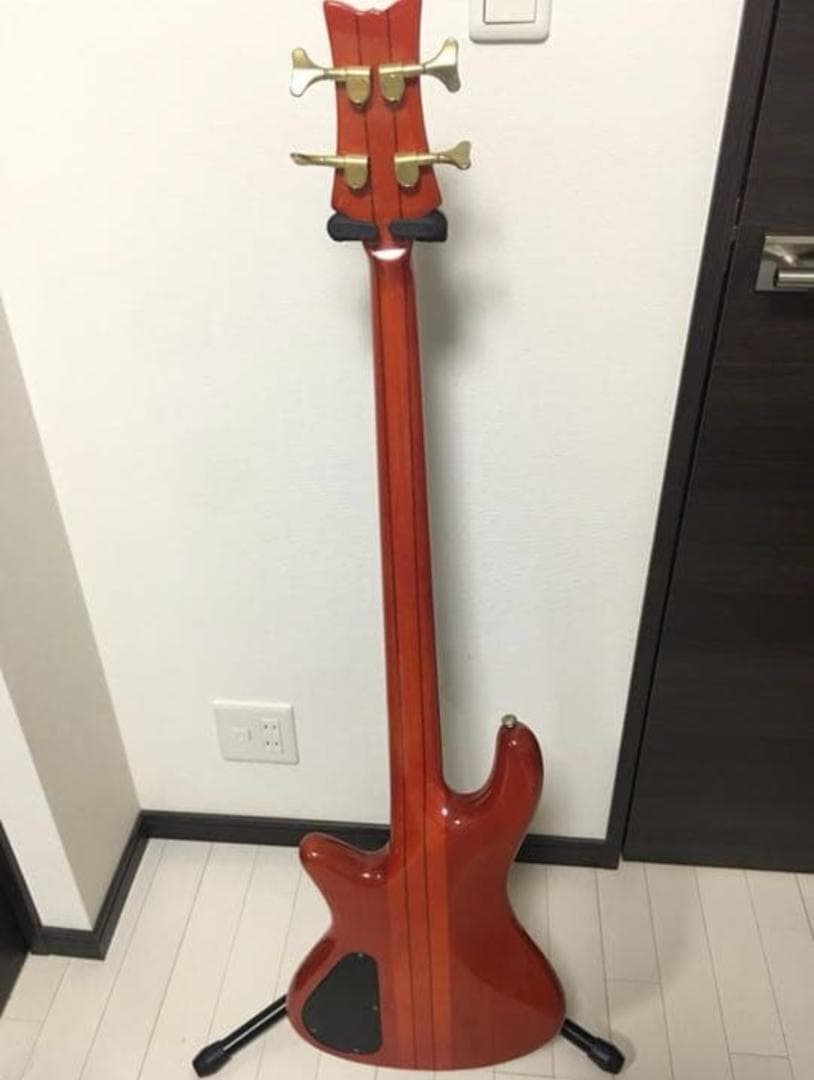 Schecter Diamond Series ベース