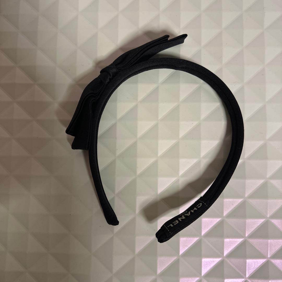 CHANEL ブラック リボンヘアバンド