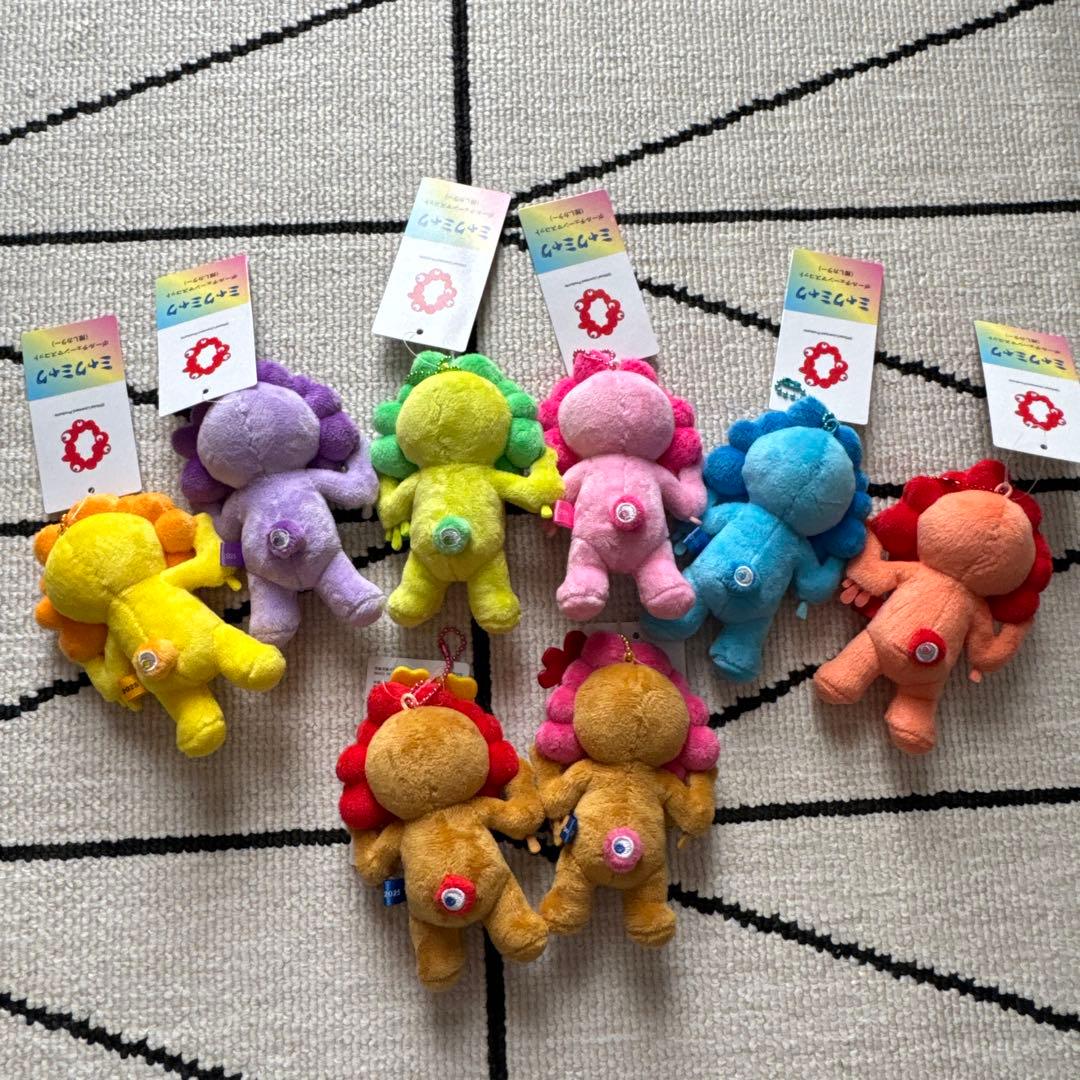 ミャクミャク　推しカラー＆日焼けミャクミャク