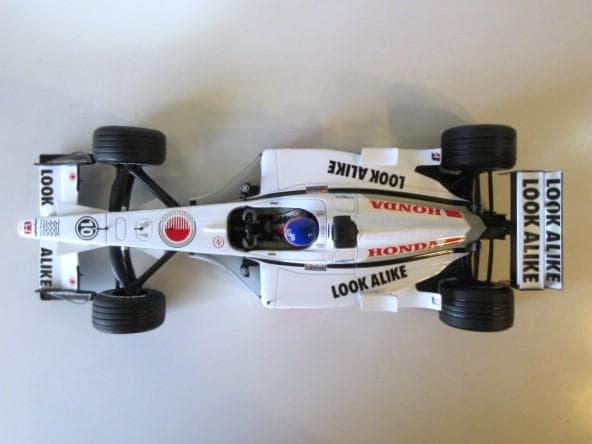 特価 MINICHAMPS (1/18) BAR ホンダ 003