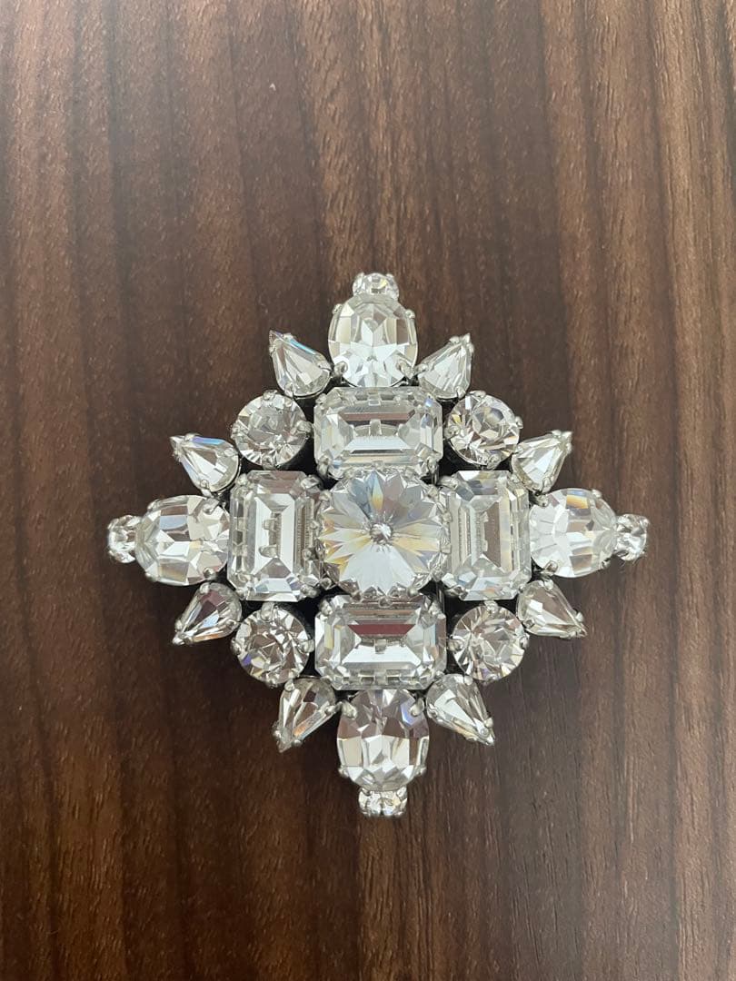 René ルネ　ブローチ　2点セット　アクセサリー　まとめ売り