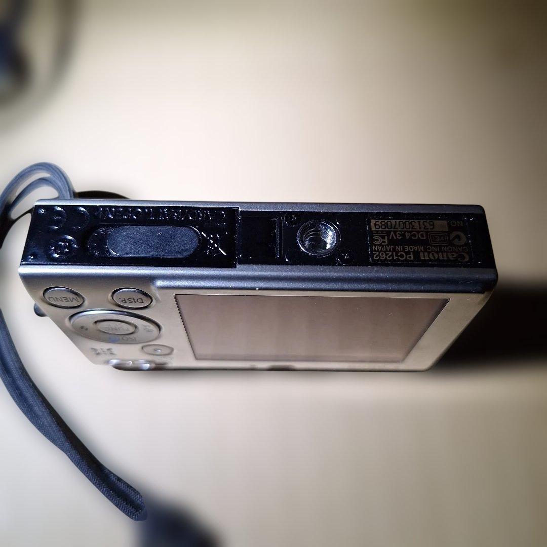 【通電確認済み】Canon デジタルカメラ 付属品つき【ジャンク品】