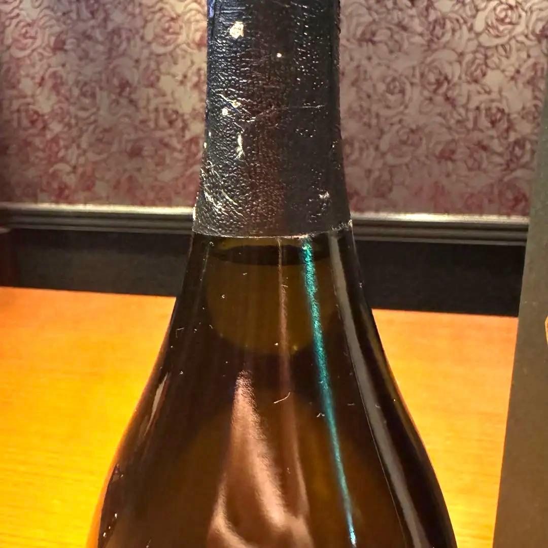 未開栓　Dom Pérignon Vintage 1996