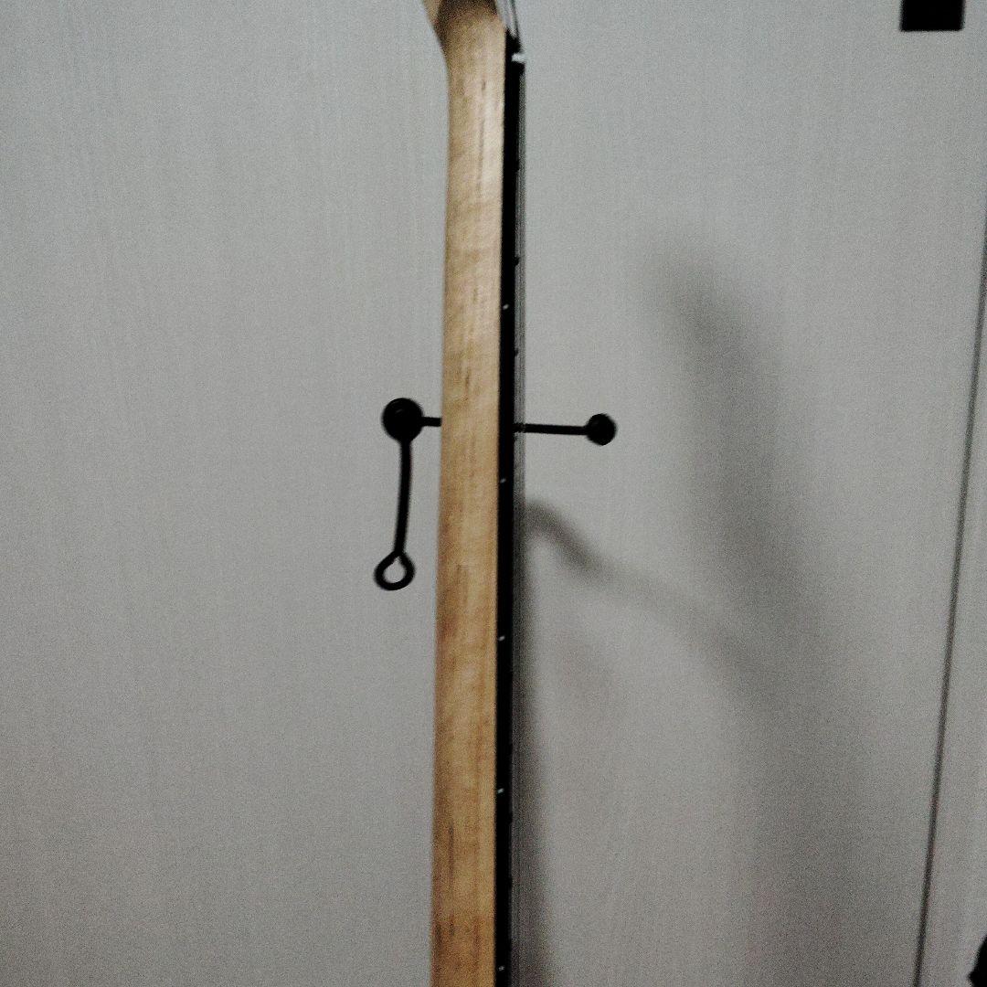 ストラトキャスタータイプ エレキギター　カラーレッド