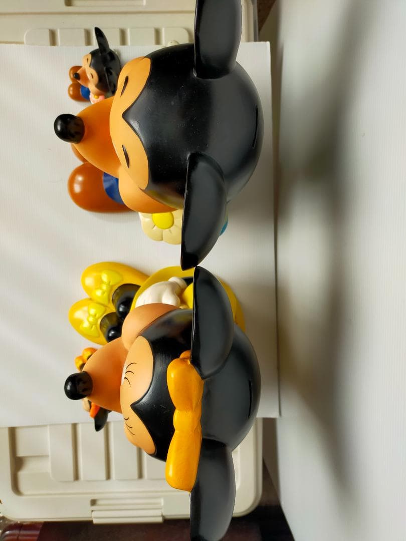 三菱銀行　貯金箱　カウンター用２体、小８体　ミッキー　ミニー