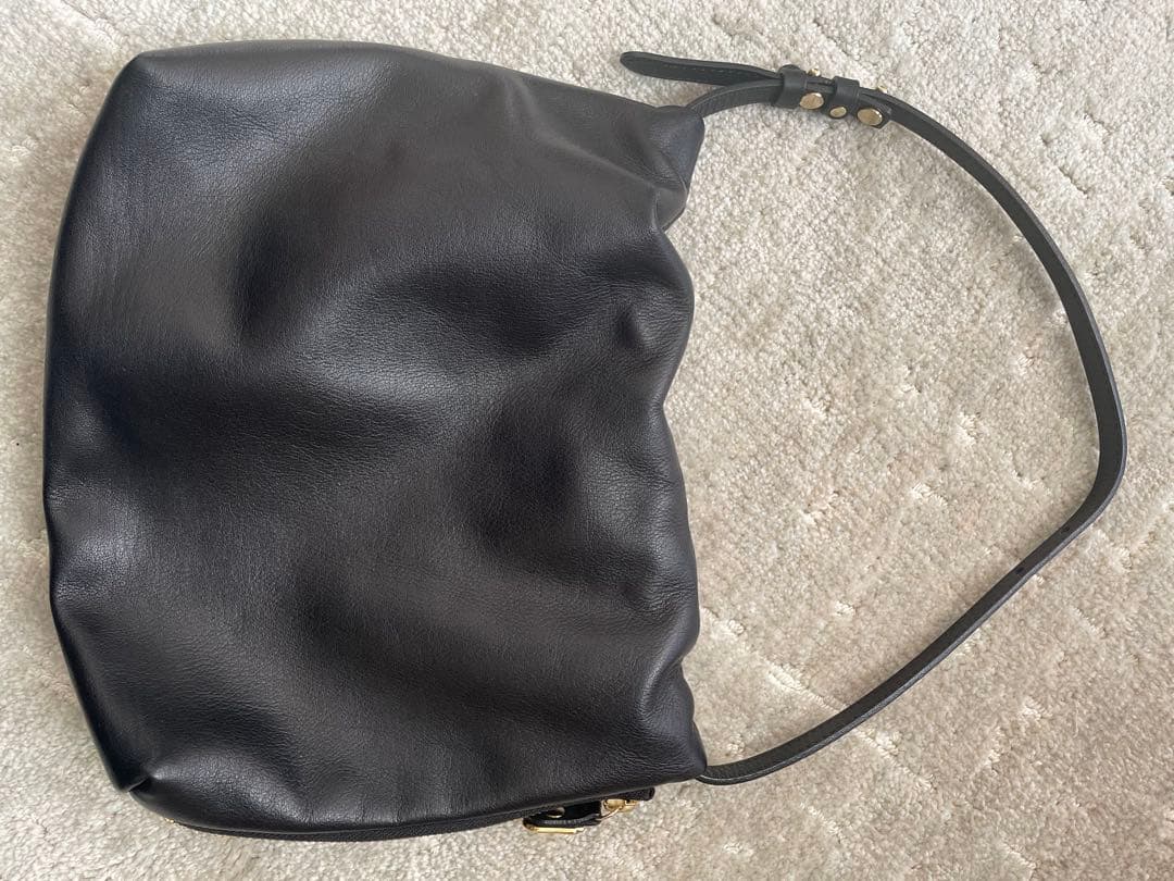 ワンハンドルバッグ　黒　牛革　日本製　ジェメイル
