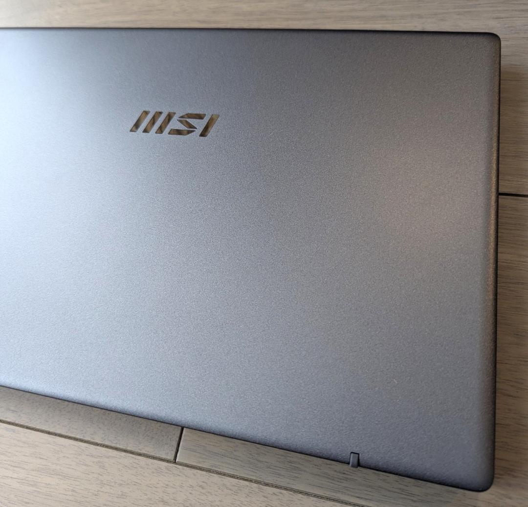 MSI 14インチ Core 7 32GB SSD 1TB バックライト付きキー
