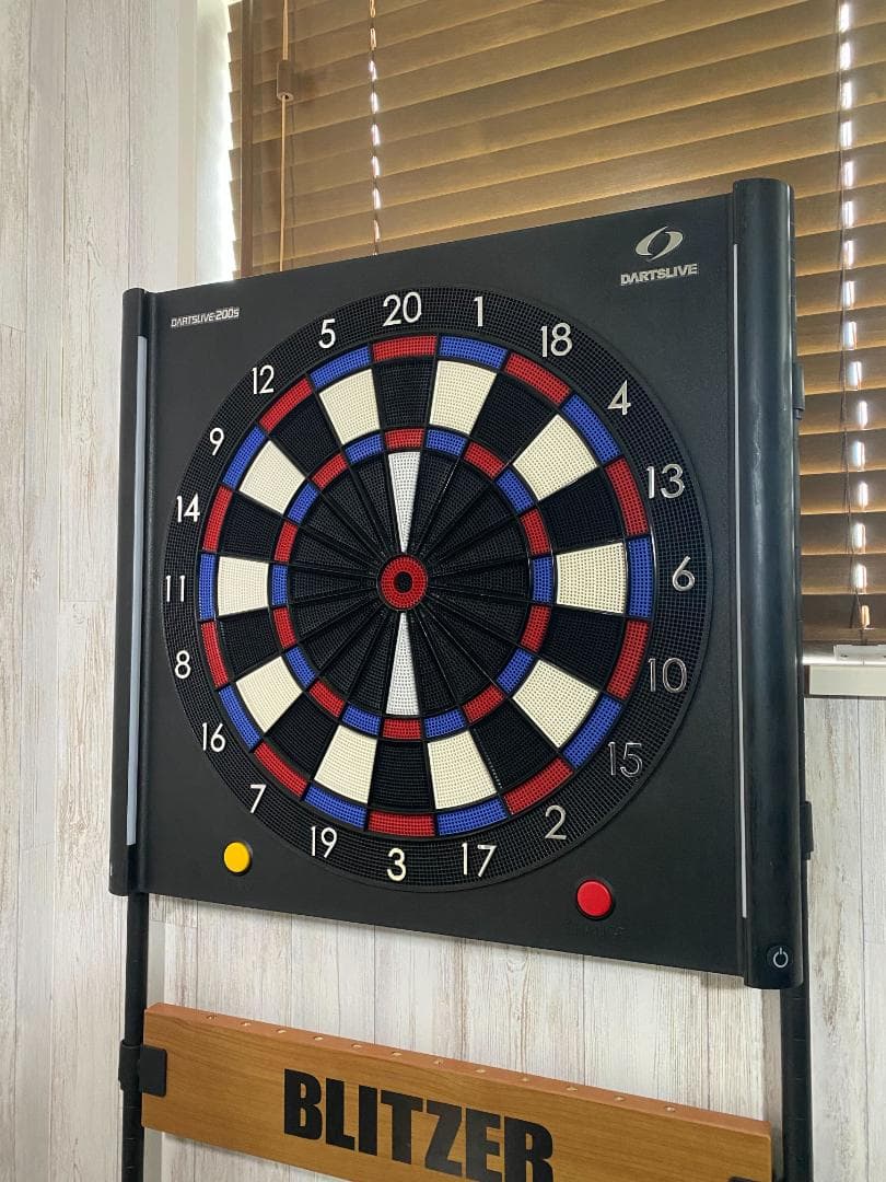 【ダーツ付属】DARTSLIVE-200S＋BLITZERスタンド+ダーツ