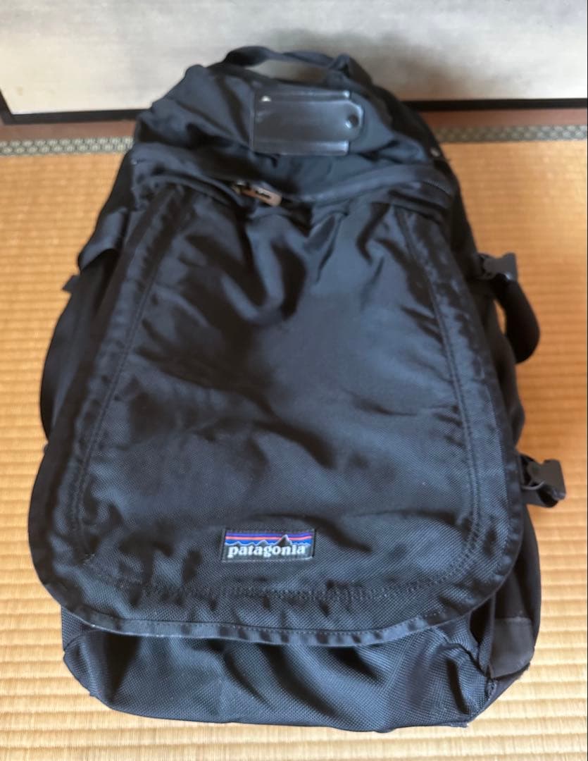 ま*ろ様 希少品 Patagonia キャリーバッグ
