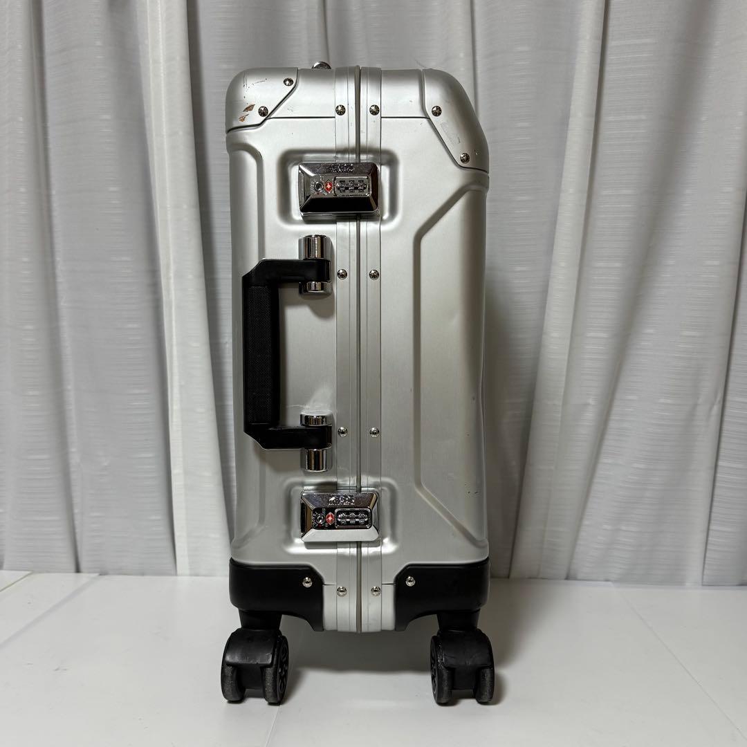 ゼロハリバートン　GEO Aluminum3.0TR　シルバー　キャリーケース