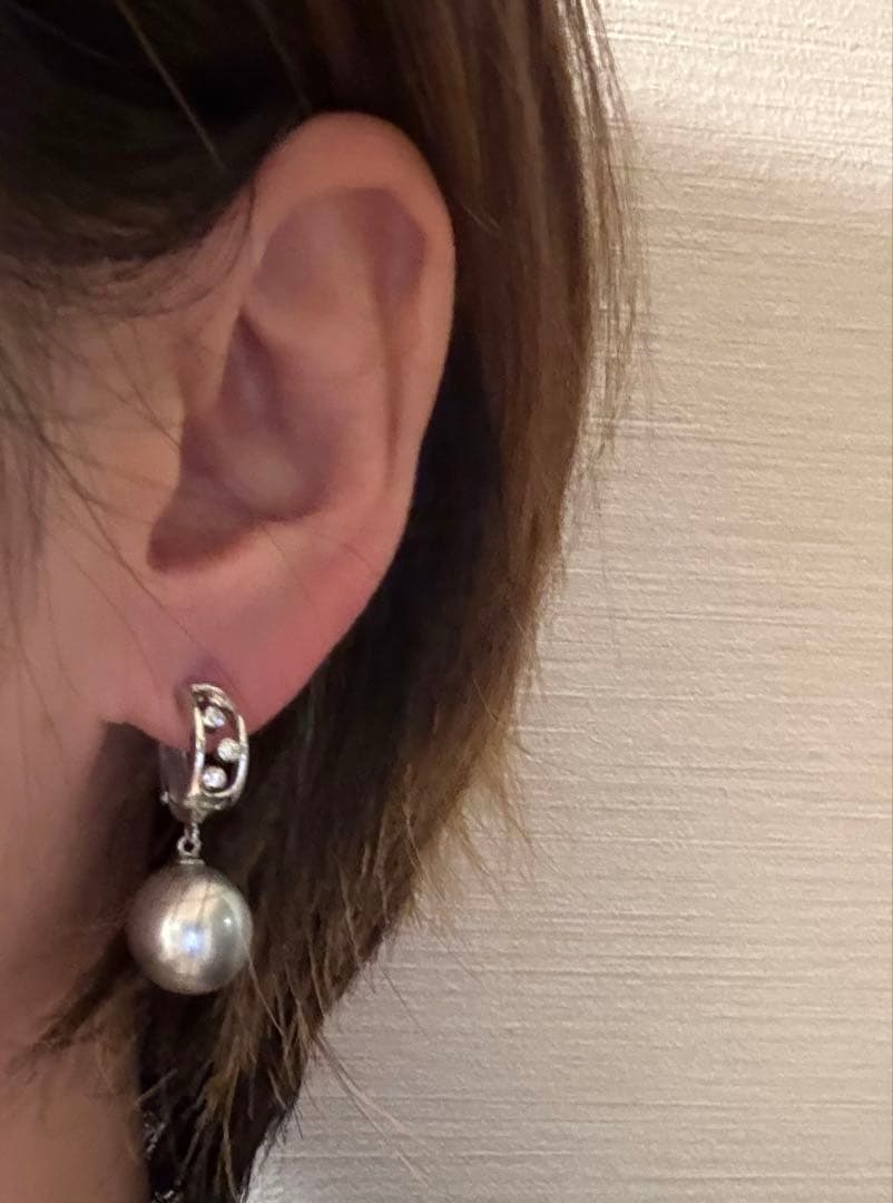 専用！真珠科学研究所オーロラオーシャンブルー黒蝶真珠ダイヤモンドイヤリングWG