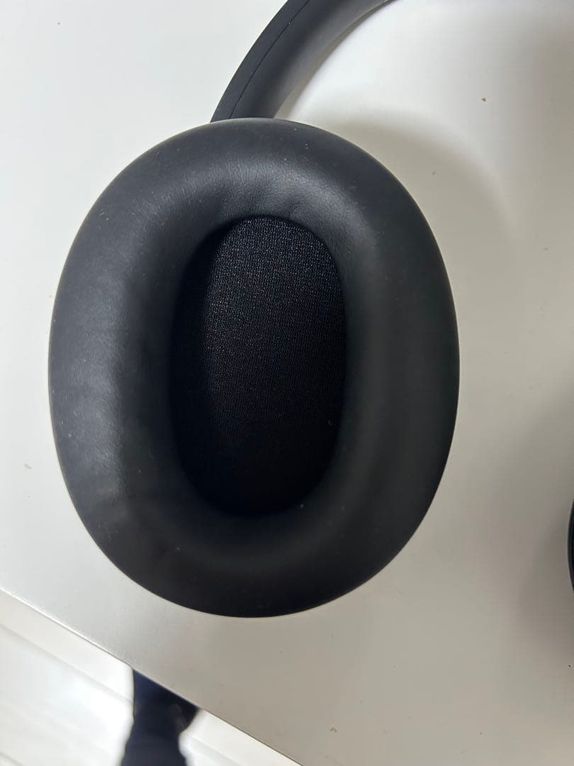 SONY新品同様　ブラック ワイヤレスヘッドホン