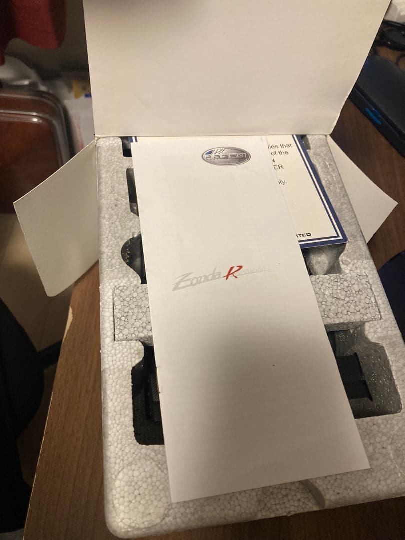 【美品】1/18 AutoArt パガーニ Zonda Revolution