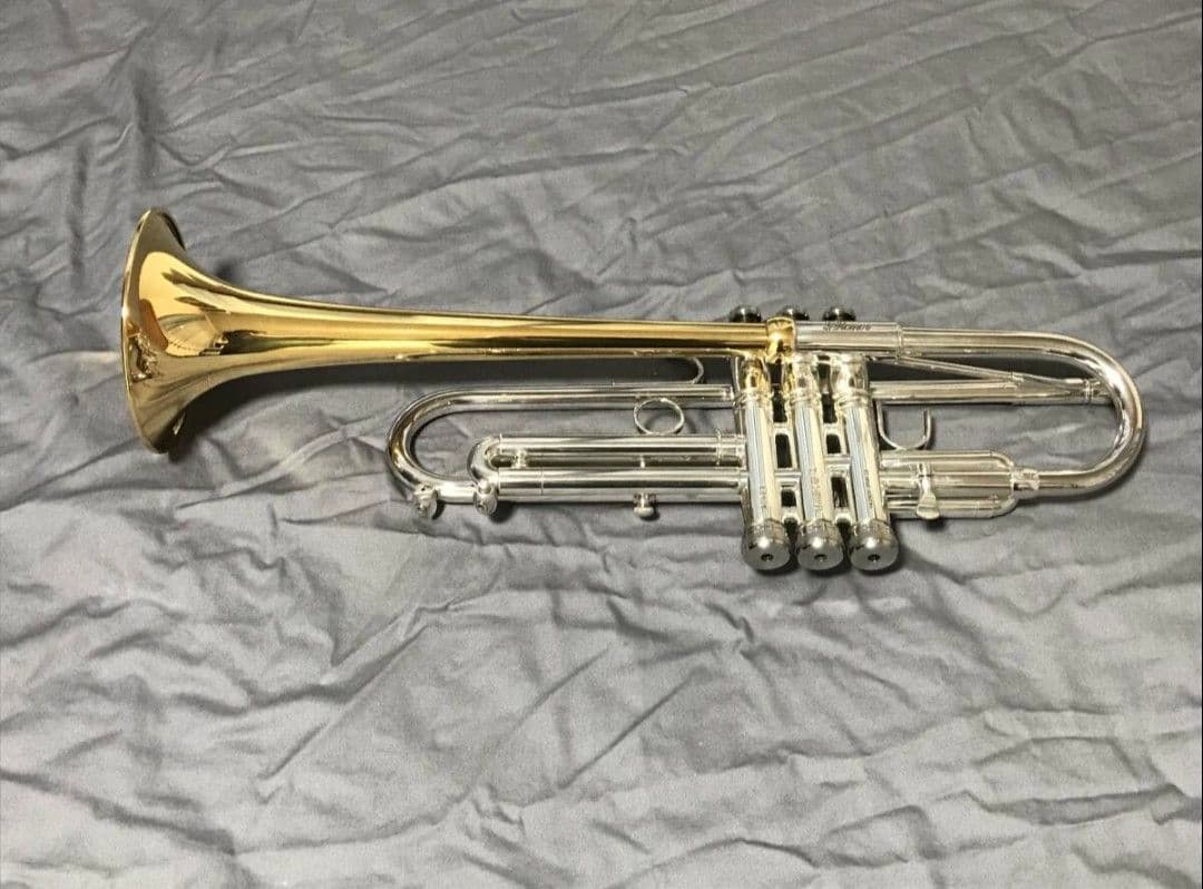 ストンビ　Master　B♭トランペット　替えベル付き