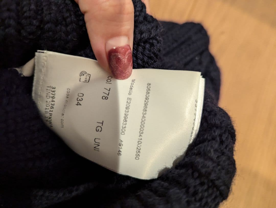 MONCLER　ニット帽　モンクレール 　ケーブル編み　ニット　 ネイビー