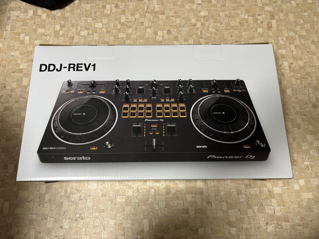 Pioneer DJ DDJ-REV1 コントローラー