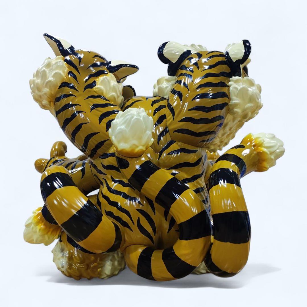 GRAPE BRAIN 三面猛虎 コショウ にぎるちゃん マカロニ ヤマシロヤ