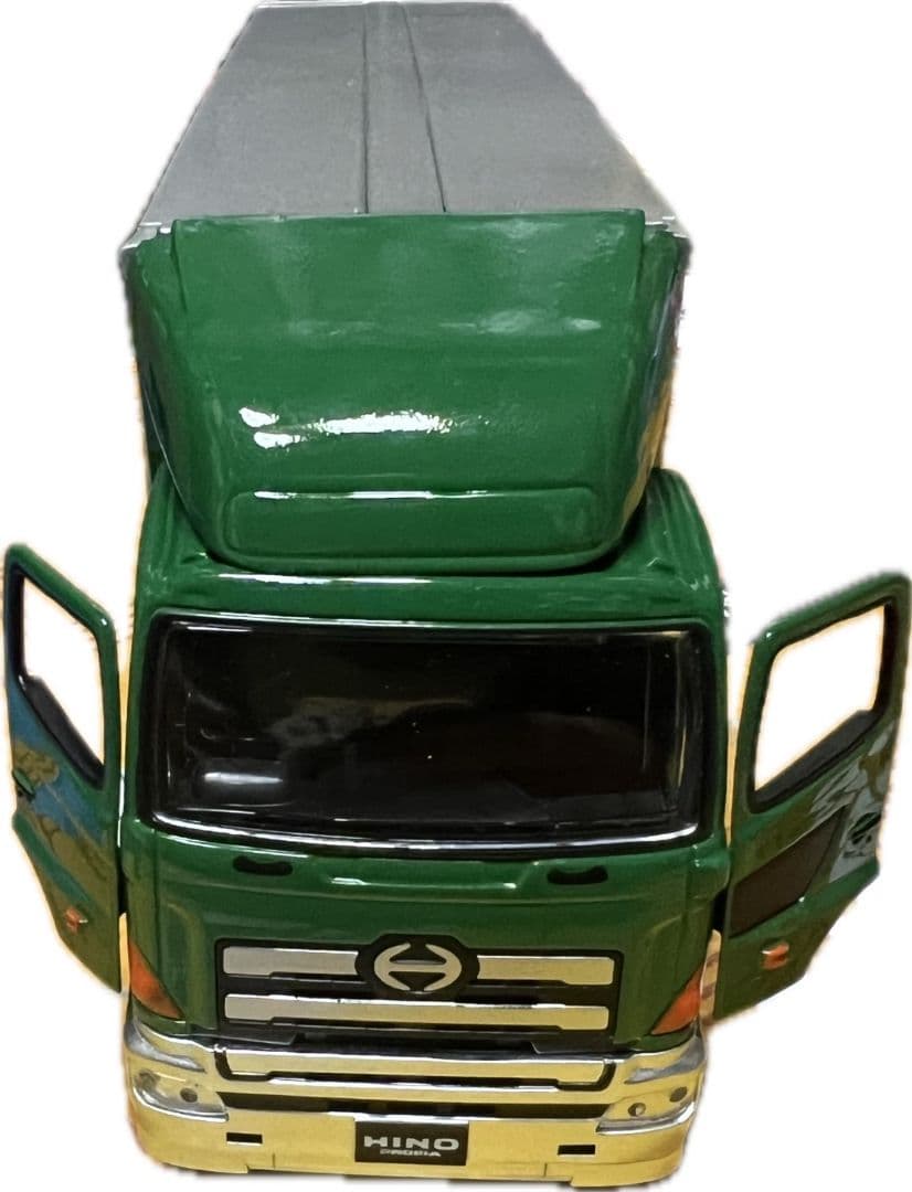 HINO トラックモデル 緑　模型　改造