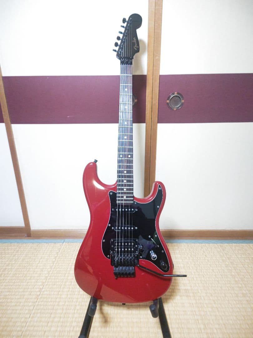 フェンダージャパン ストラトキャスター ブラッドギルズ フロイドローズ搭載