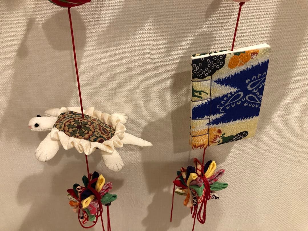 【匿名配送】桃の節句の壁掛け③5蓮　吊るし飾り　吊るし雛