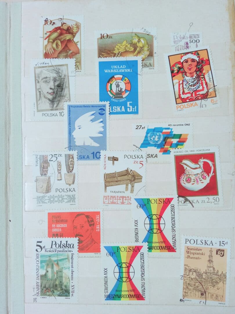 【送料無料】海外切手コレクション2冊 + 1シート + バラ複数枚