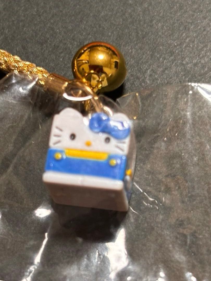 未使用未開封❗️レア❣️ハローキティストラップ キューブVER2001