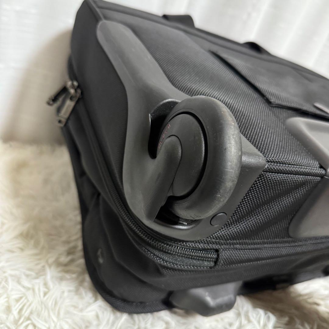 ⭐️極美品⭐️　トゥミ　26104D4 キャリーバッグ　3気室　ナイロン　黒