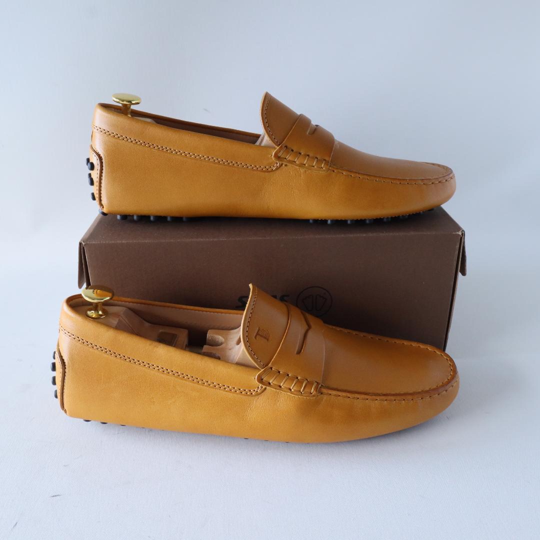 未使用トッズ　ゴンミーニ　イエローキャメル　8.5 27.5cm ドライビング