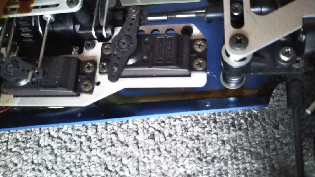 ラジコン、エンジンバギー