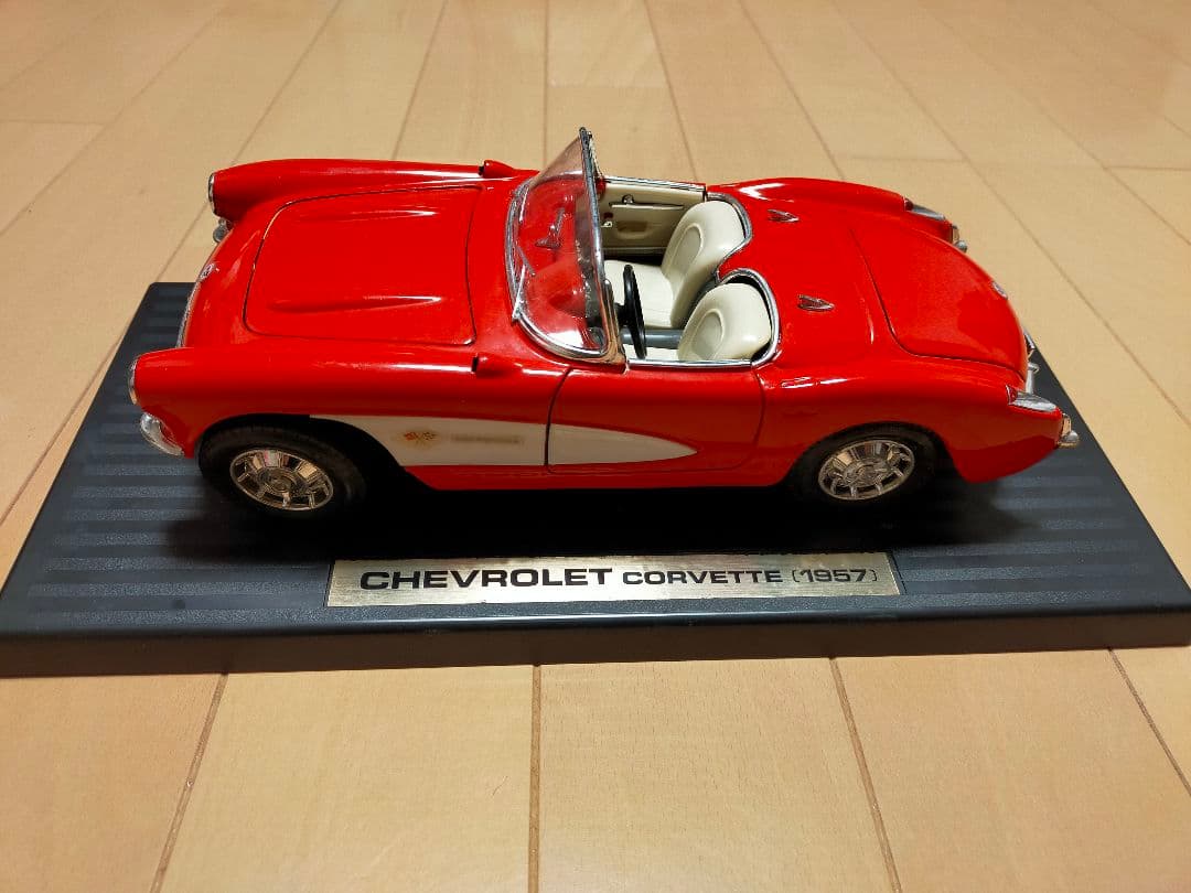 【激レア】CHEVROLET CORVETTE1957☆1:18