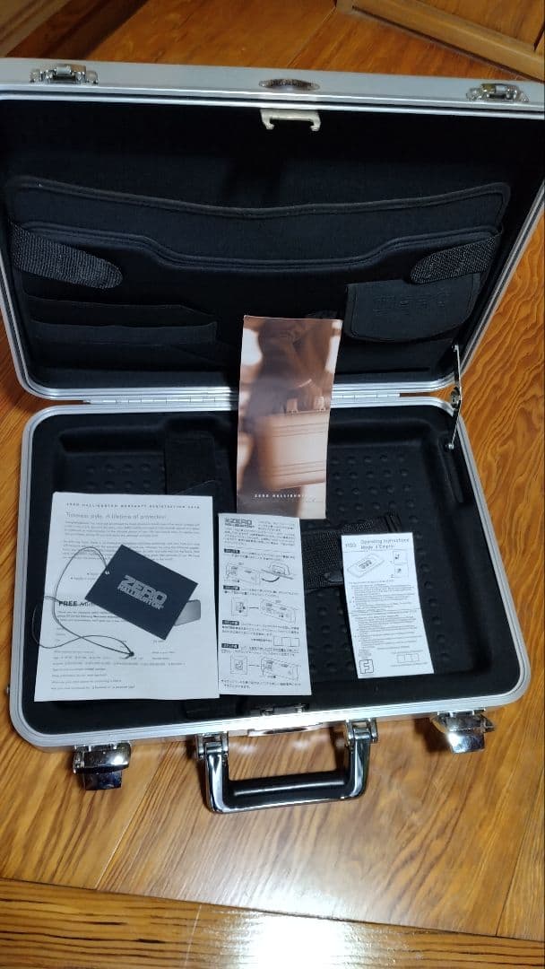 k*t様 ZEROHALLI ゼロハリバートン アタッシュケース付属品有り