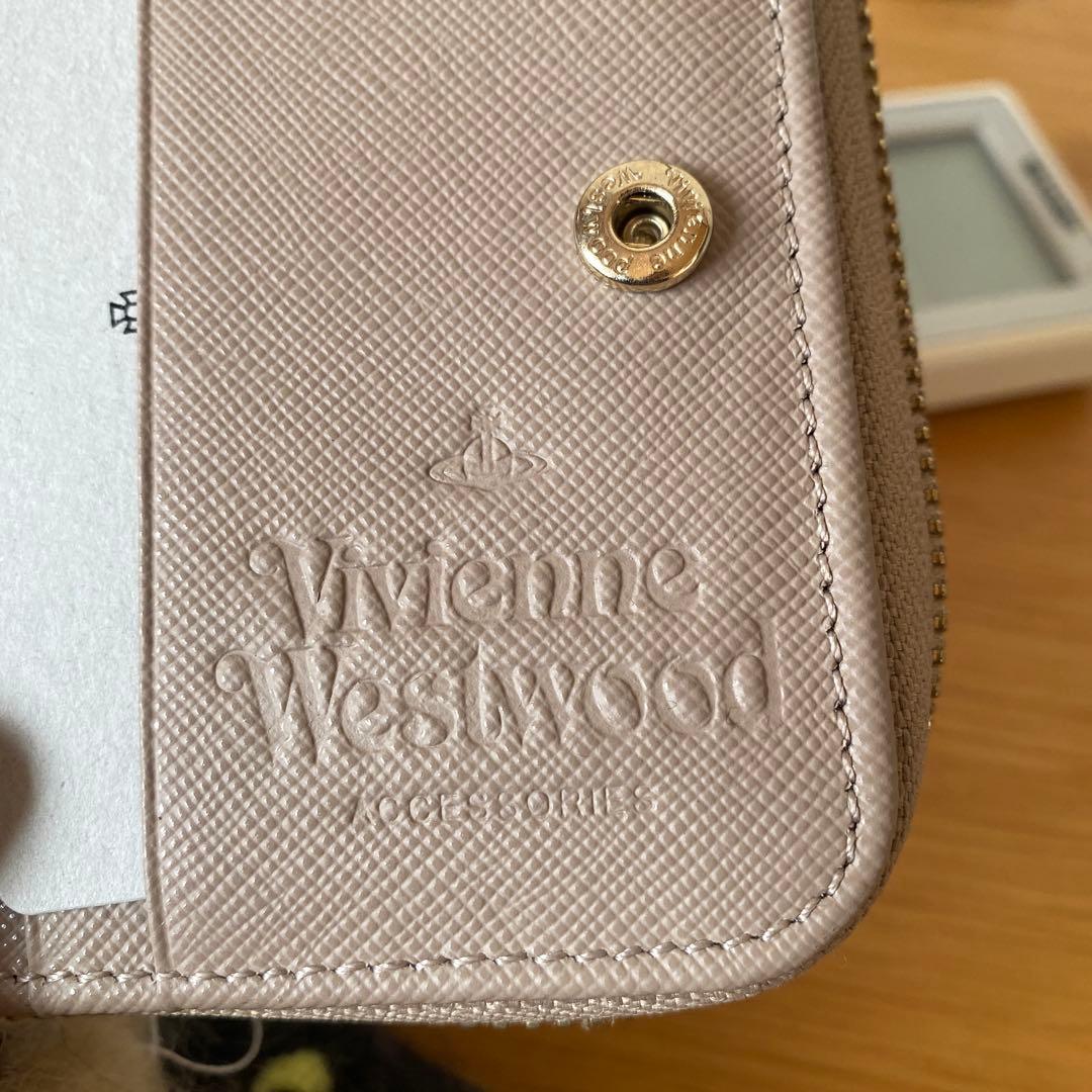 【新品】ヴィヴィアン　二つ折り財布 ベージュ