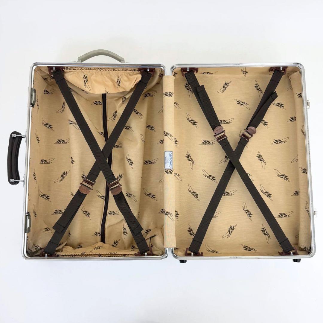 美品 リモワ クラシックフライト 33L 機内持ち込み 2輪 TSAロックベルト