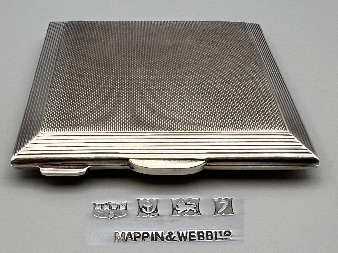 20 世紀中期　純銀製　四角形　エンジンターン加工　内部鏡　パウダー コンパート