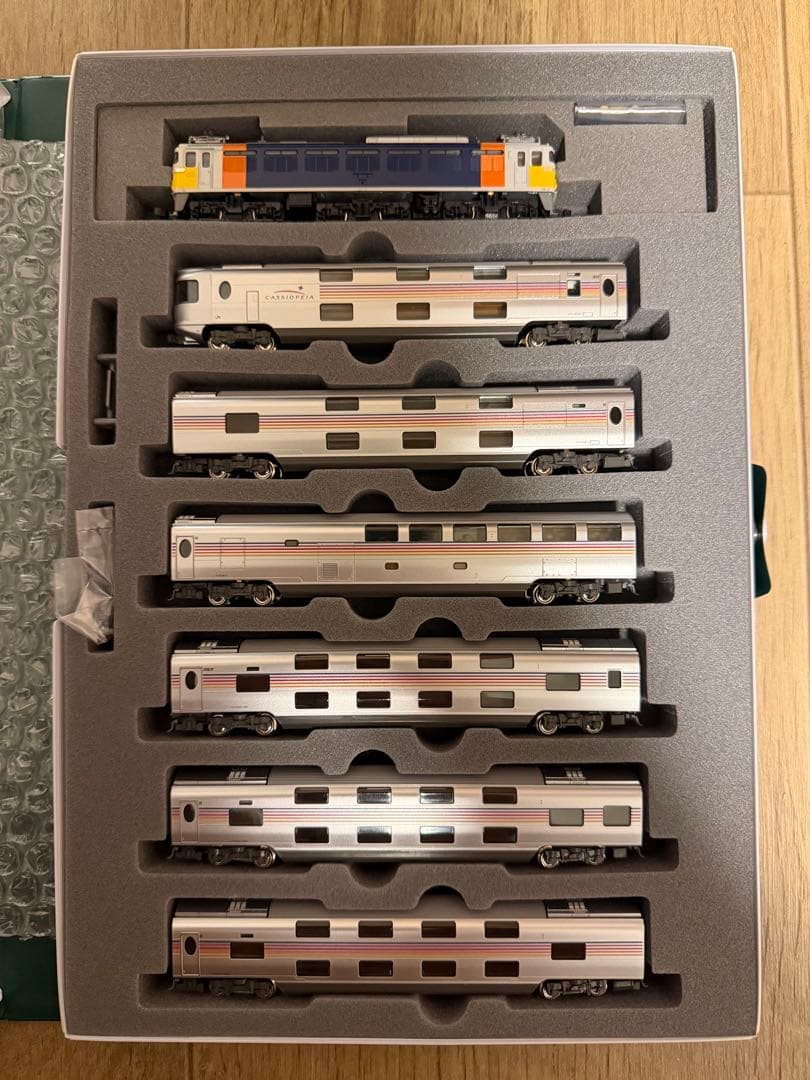 ラ*ン様 ⭐︎【客車全車両室内灯取り付け済み】　E26系カシオペア12両＆EF8