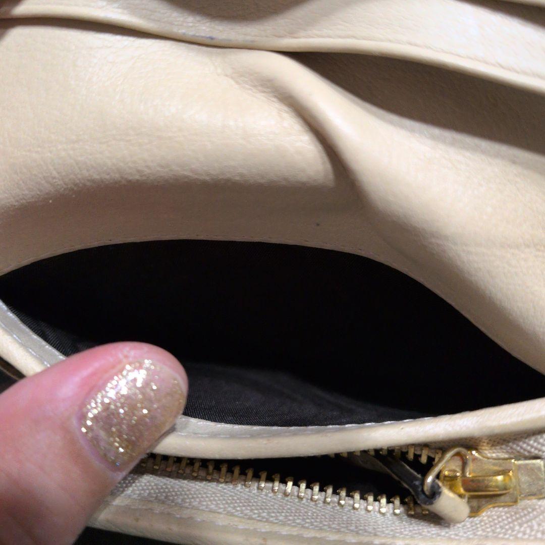 ブ*e様 【クリスマスセール中】GUCCI 金運風水グッチ　パイソン　蛇革　レザ