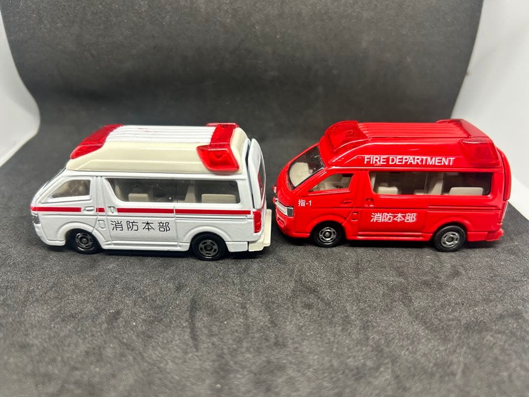 テコロジートミカ★消防車・救急車ミニカー4台セット