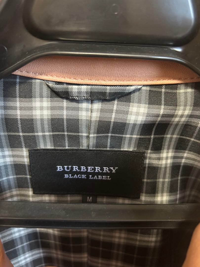 バーバリーブラックレーベル　ピンクレザーシングルライダースジャケット　m