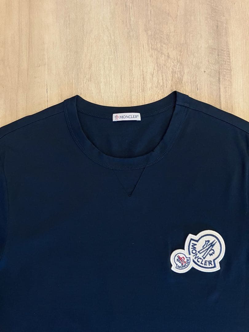 【未使用級】モンクレールコード認証確認済！　ダブルロゴTシャツ ネイビーMサイズ