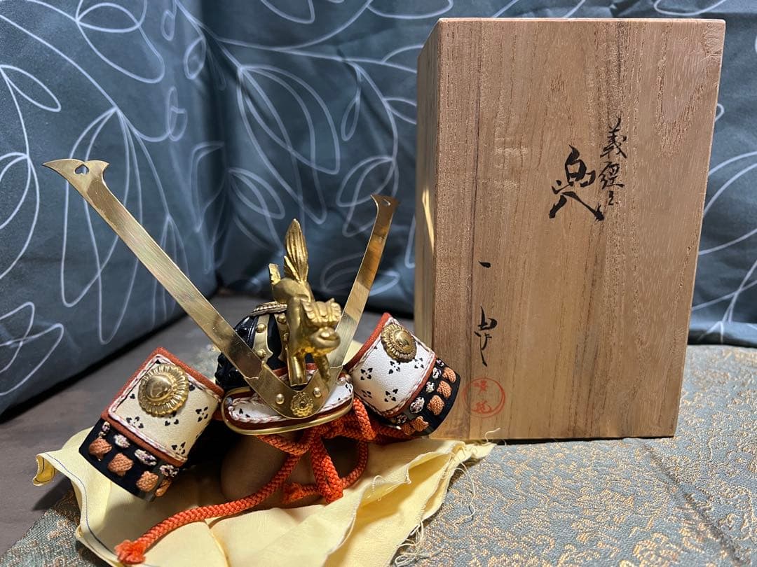 甲冑師 加藤一冑 長鍬形獅子前立兜 源頼朝 戦国武将 兜 置物