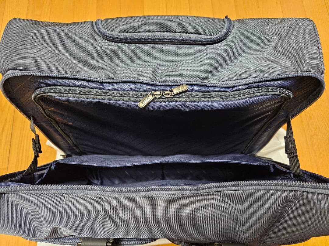 ZERO 機内持ち込みサイズキャリーケース / ビジネスバッグ