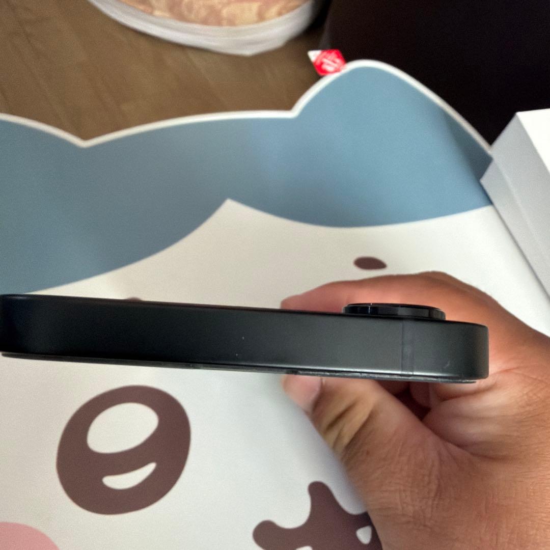 iPhone16e 美品128GB バッテリー100%